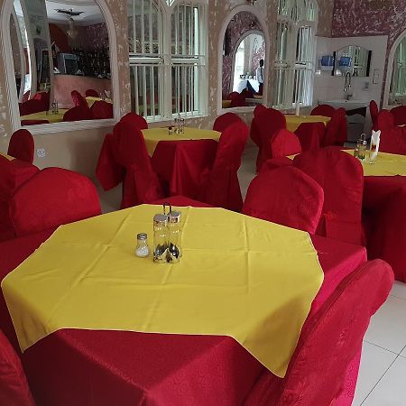 Hotel La Benediction Goma Екстер'єр фото