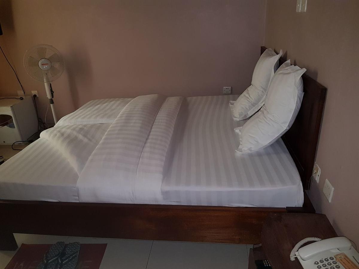 Hotel La Benediction Goma Екстер'єр фото