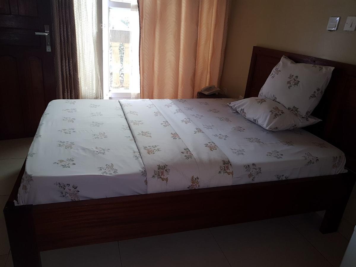 Hotel La Benediction Goma Екстер'єр фото