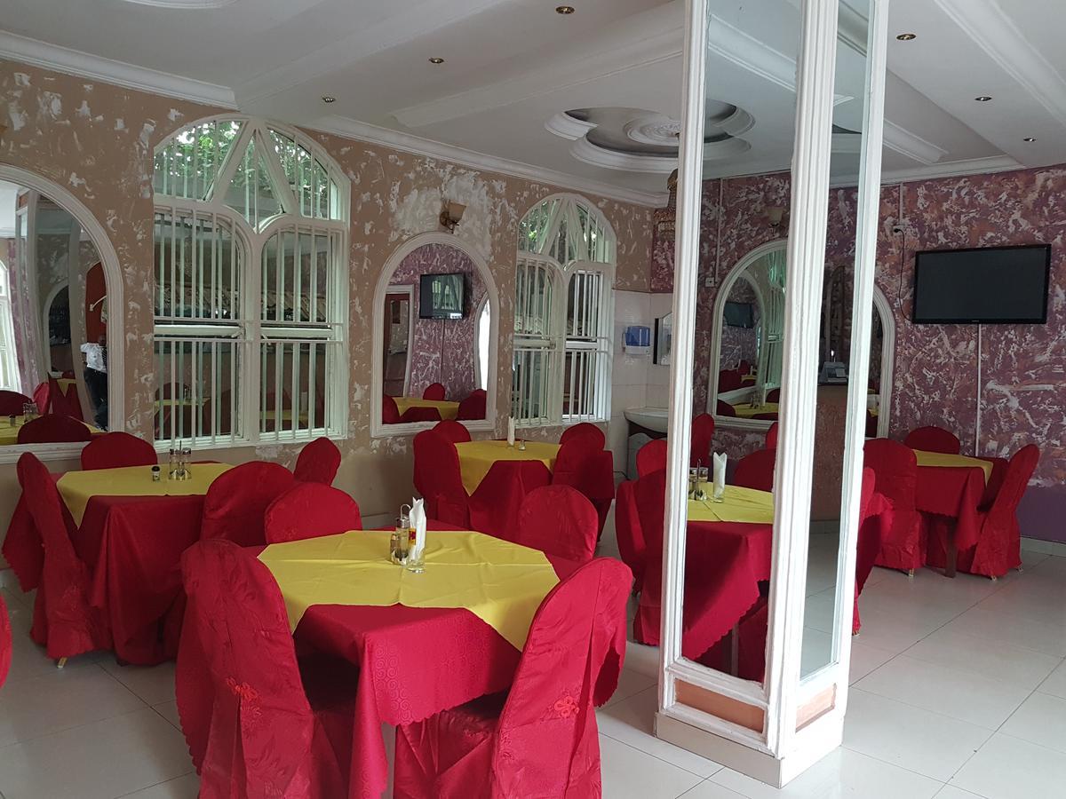 Hotel La Benediction Goma Екстер'єр фото